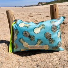 Load image into Gallery viewer, Almofada de praia ABACAXI AZUL