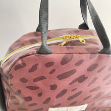 Load image into Gallery viewer, Lancheira M GINJA