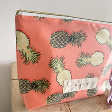Load image into Gallery viewer, Bolsa térmica ABACAXI LARANJA
