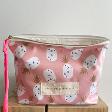 Load image into Gallery viewer, Bolsa plastificada XL ANANÁS 🍍
