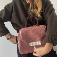 Load image into Gallery viewer, Lancheira M MOCHA MOUSSE