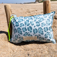 Load image into Gallery viewer, Almofada de praia LÉO AZUL