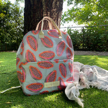 Load image into Gallery viewer, Mochila térmica PAPAYA