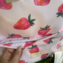 Load image into Gallery viewer, Mochila térmica MORANGOSKA 🍓