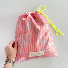 Load image into Gallery viewer, saco multiusos cordão PASTILHA