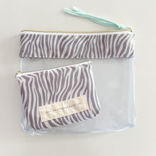 Load image into Gallery viewer, Bolsa transparente "2 em 1" ZEBRA CINZA