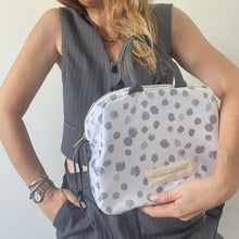 Load image into Gallery viewer, Lancheira M DOTS