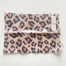 Load image into Gallery viewer, Individual de mesa LEOPARDO ESCURO