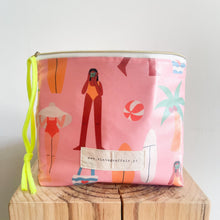 Load image into Gallery viewer, bolsa térmica DAY AT THE BEACH