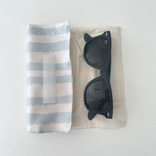 Load image into Gallery viewer, Bolsa para óculos RISCAS MENTA