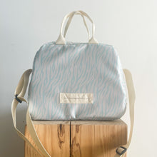 Load image into Gallery viewer, Lancheira M ZEBRA TURQUESA 💥 promo 💥