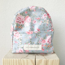 Load image into Gallery viewer, Mochila pequena FLORAL
