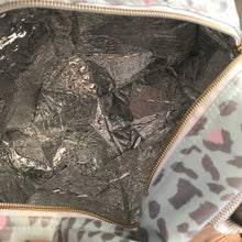 Load image into Gallery viewer, Lancheira M ANIMAL PRINT VERDE