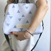 Load image into Gallery viewer, Lancheira M TRIANGLES ⚡️ PROMO ⚡️