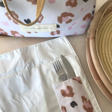 Load image into Gallery viewer, ÚLTIMA UNIDADE 🚀 Individual com bolso ANIMAL PRINT