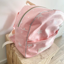 Load image into Gallery viewer, Mochila pequena fecho dourado BIG STAR