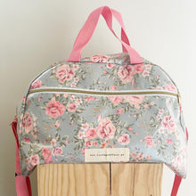 Load image into Gallery viewer, Saco fim de semana FLORAL