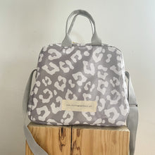 Load image into Gallery viewer, Lancheira M MANCHA CINZA CLARO