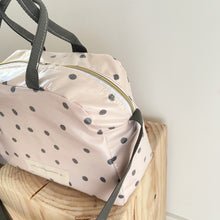 Load image into Gallery viewer, Lancheira M BOLINHAS BEGE