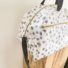 Load image into Gallery viewer, Saco de fim de semana DOTS