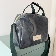 Load image into Gallery viewer, Lancheira M ESMERALDA