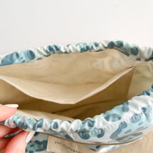 Load image into Gallery viewer, Mala interior LEO AZUL