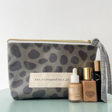 Load image into Gallery viewer, Bolsa plastificada OLIVE