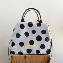 Load image into Gallery viewer, Lancheira M POLKA DOTS
