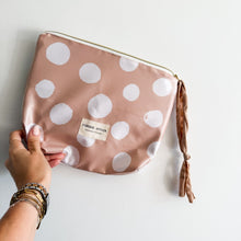 Load image into Gallery viewer, Bolsa térmica MEIA DE LEITE