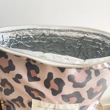 Load image into Gallery viewer, Bolsa térmica LEOPARDO ESCURO
