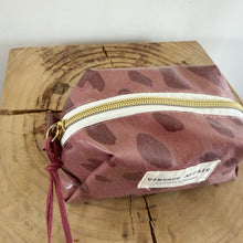 Load image into Gallery viewer, necessaire pequeno GINJA