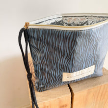 Load image into Gallery viewer, bolsa térmica DEEP BLUE