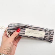 Load image into Gallery viewer, Bolsa para talheres  ZEBRA TAUPE