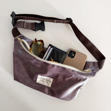 Load image into Gallery viewer, Bolsa cintura DARK CHOCO