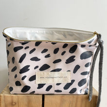 Load image into Gallery viewer, Bolsa plastificada XL BAUNILHA