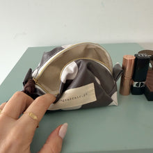 Load image into Gallery viewer, necessaire pequeno CHOCO COOKIE 🍪