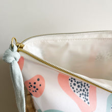 Load image into Gallery viewer, Bolsa plastificada FRUTOS