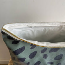 Load image into Gallery viewer, Bolsa plastificada XL HORTELÃ