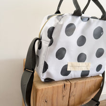 Load image into Gallery viewer, Lancheira M POLKA DOTS