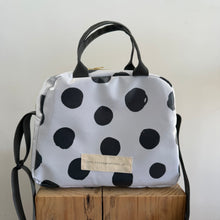 Load image into Gallery viewer, Lancheira M POLKA DOTS