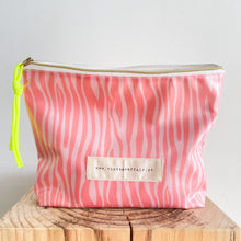 Load image into Gallery viewer, Bolsa plastificada XL ROSA PASTILHA