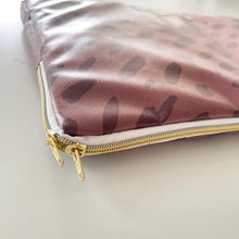 Load image into Gallery viewer, Capa para PC portátil GINJA