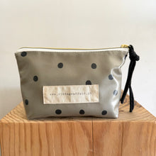 Load image into Gallery viewer, Bolsa pequena plastificada MATCHA