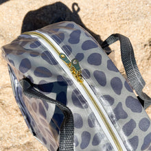 Load image into Gallery viewer, Mochila térmica OLIVE