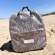 Load image into Gallery viewer, Mochila térmica ZEBRA TAUPE