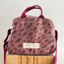 Load image into Gallery viewer, Lancheira M GINJA