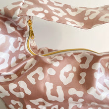 Load image into Gallery viewer, Maxi carteira CAMEL