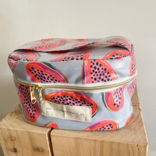 Load image into Gallery viewer, Necessaire térmico PAPAYA