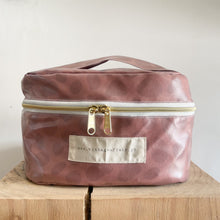 Load image into Gallery viewer, Necessaire térmico MOCHA MOUSSE