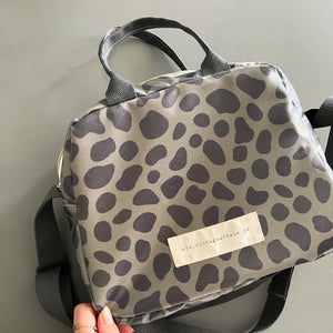 Lancheira com bolso exterior (por encomenda)
